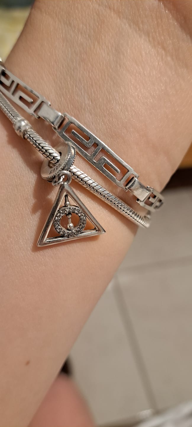 Customer photo review of Charm Reliquias de la Muerte
