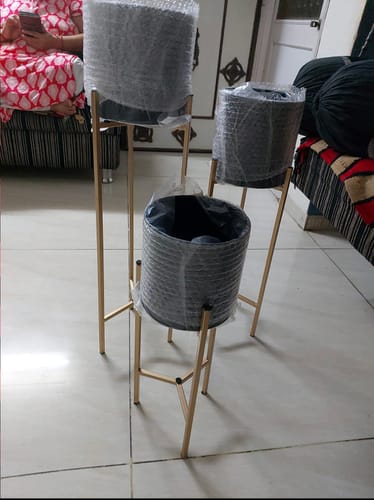 Customer photo review of Modern Big Tall Metal Pots Stands for Home Decoration ( Set of 3 )