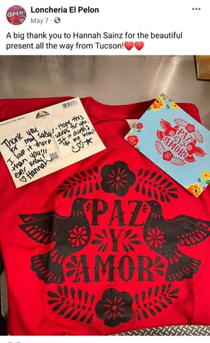 Customer photo review of Unisex Paz y Amor Tee