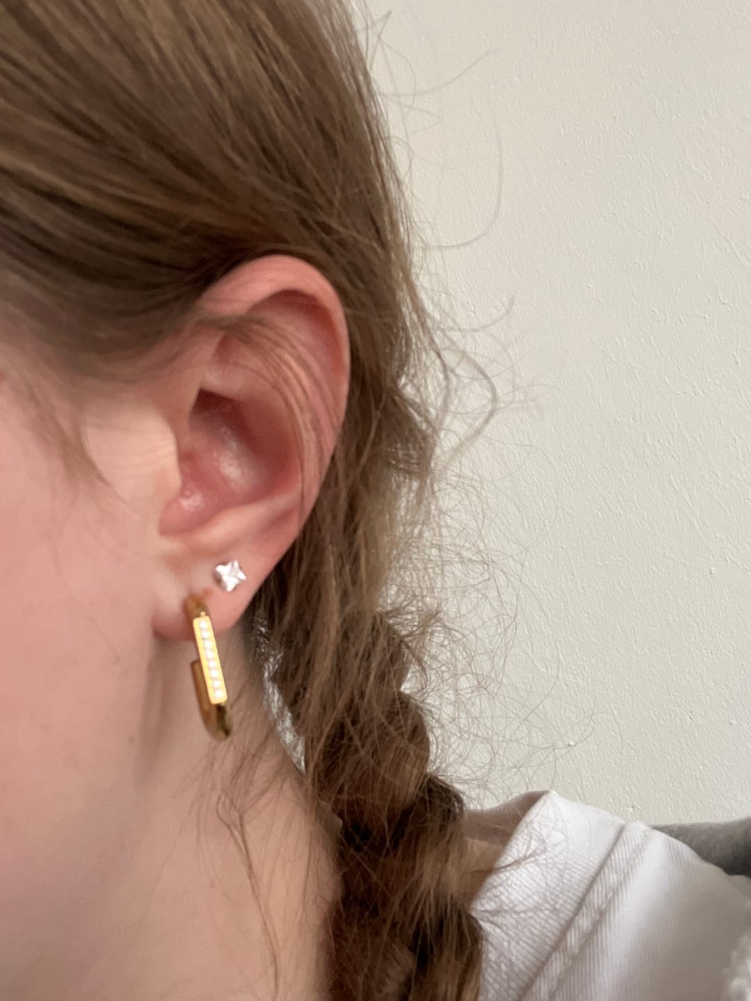 Customer photo review of Cube Stones Ohrstecker | 18K vergoldet