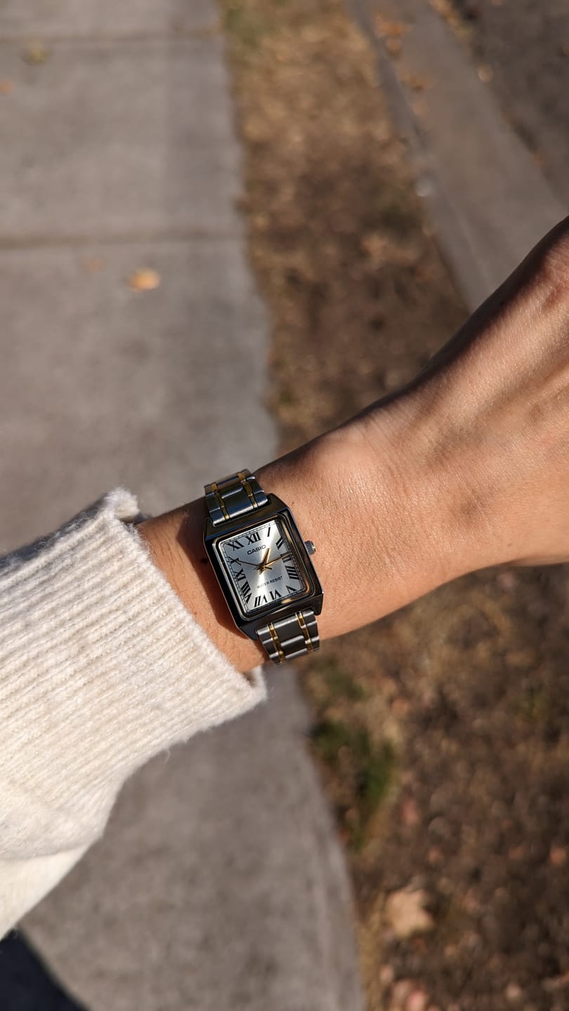 Customer photo review of Reloj Casio Tank Análogo LTP-V007SG-9BUDF Acero Champaña