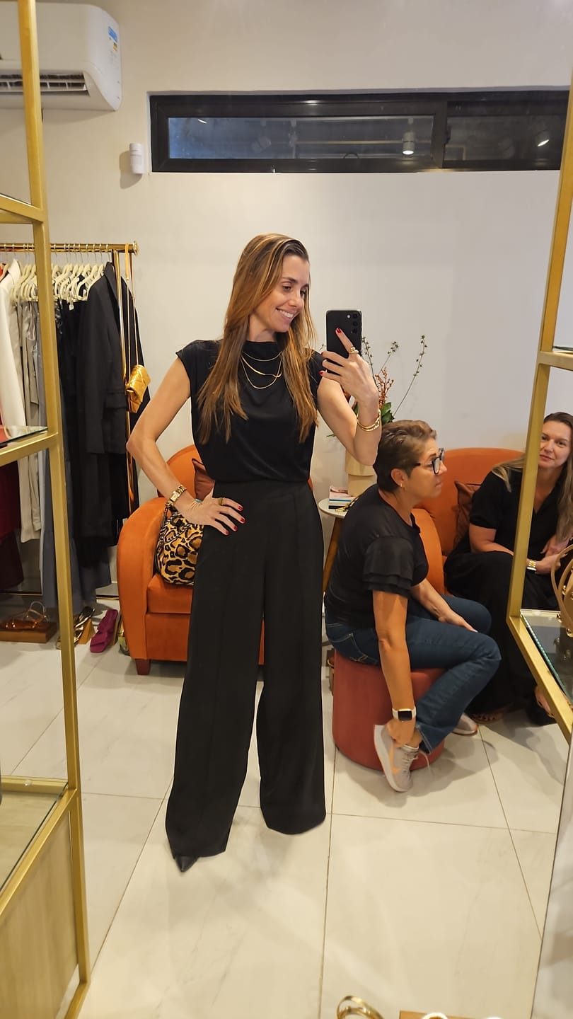 Customer photo review of Colar Celina Trio Camadas Malha Banhado em Ouro 18K