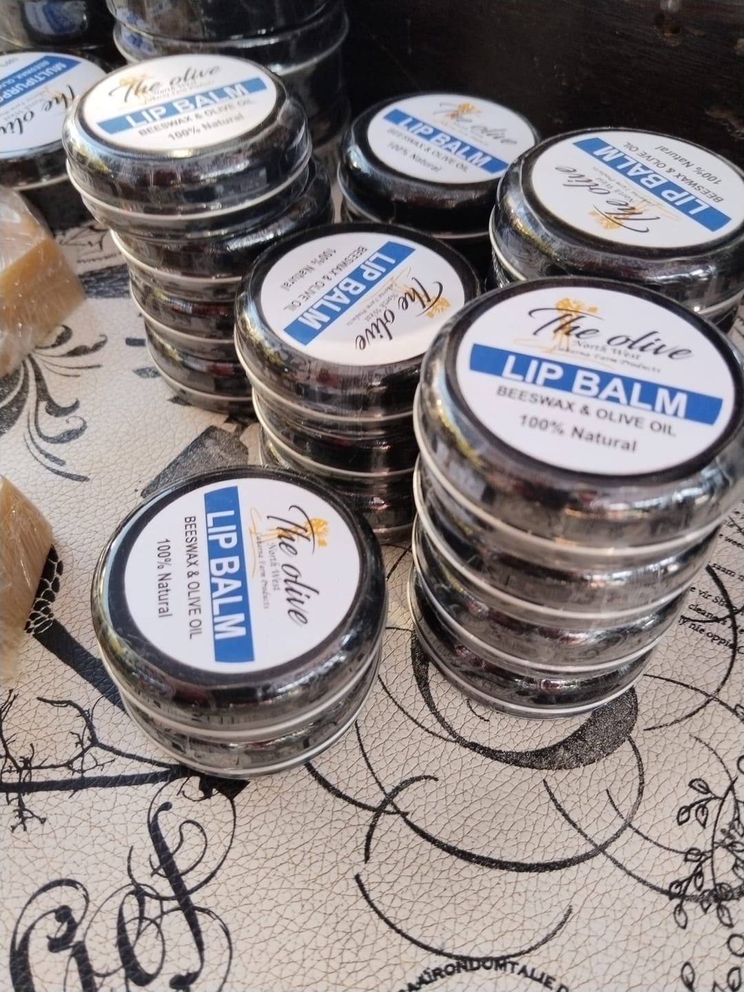 Customer photo review of 90 ml Tin Container with Lid (75 grams) - Black