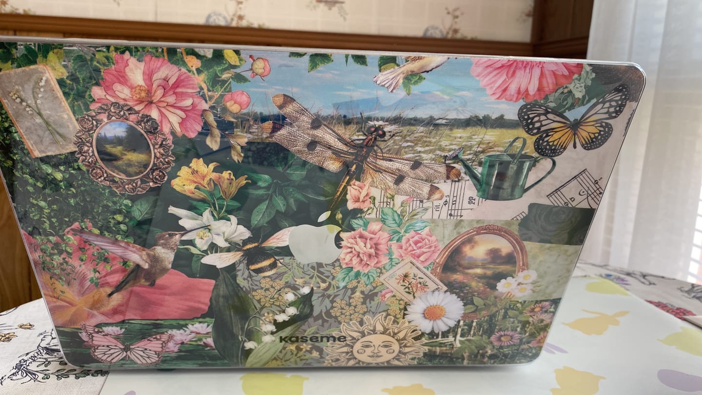 Customer photo review of Macbook Hardshell Case