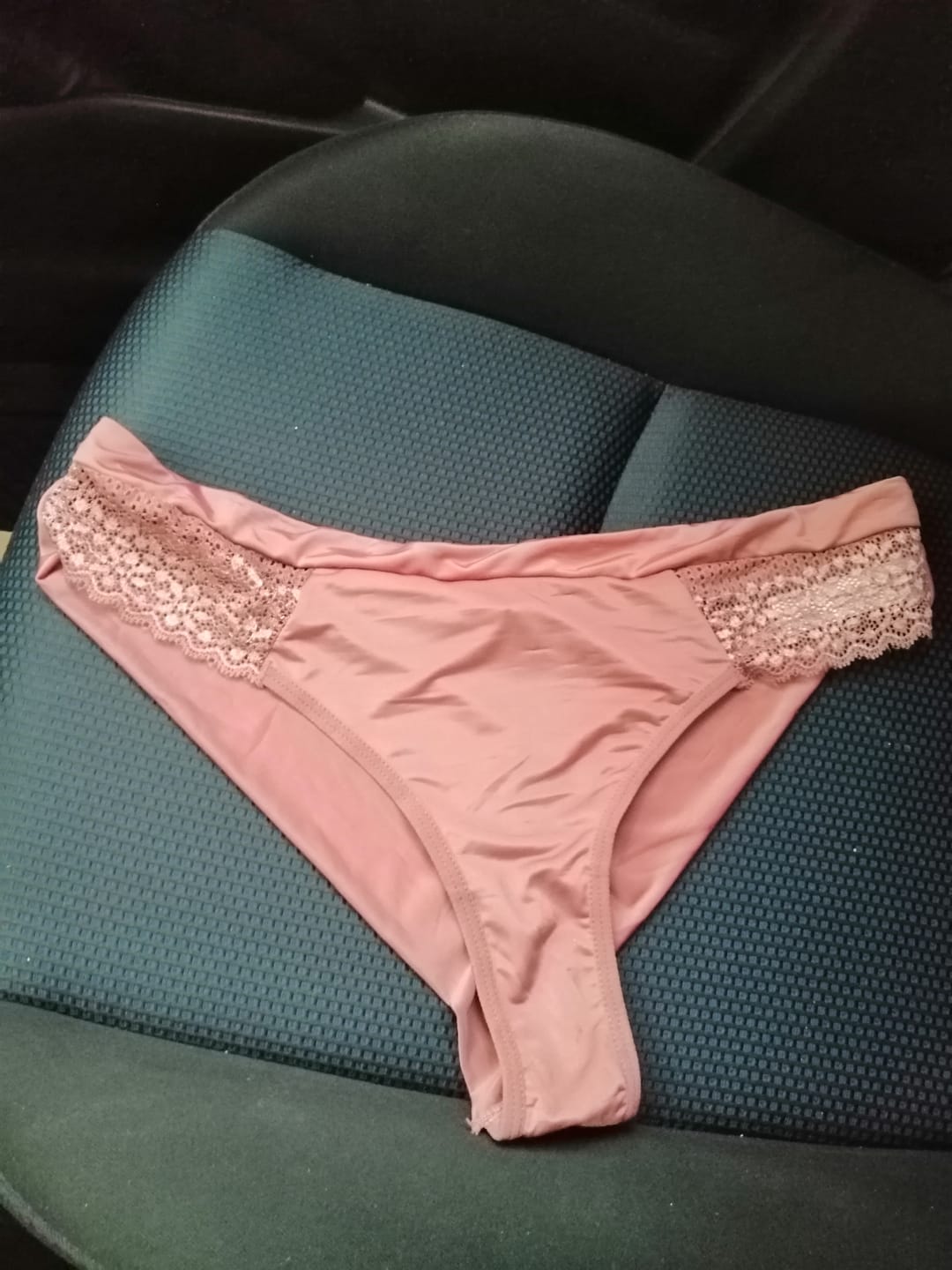 Customer photo review of Pantie coordinable con aplicación de encaje 73980 Lady Carnival