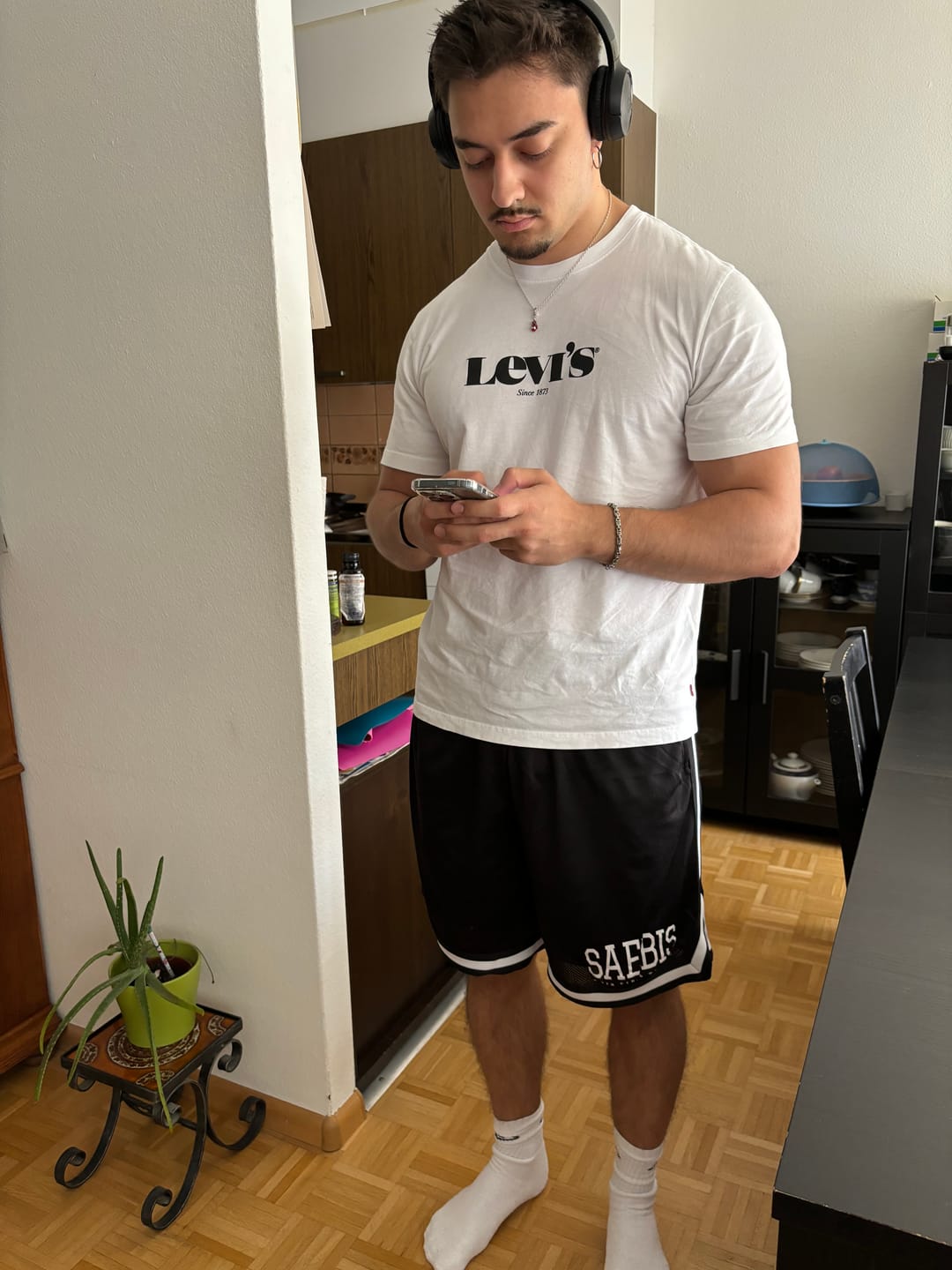 Customer photo review of Lifestyle Herren Shorts schwarz mit weißen Streifen by SAEBIS®