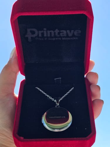 Customer photo review of Printave™ Personalized Round Locket Necklace