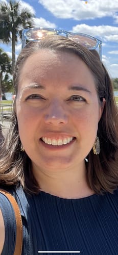 Customer photo review of Day After™ Brush + Refill Bundle Clean Dry Shampoo