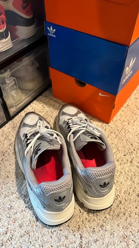 Customer photo review of Move All Day Comfort Casual Insoles