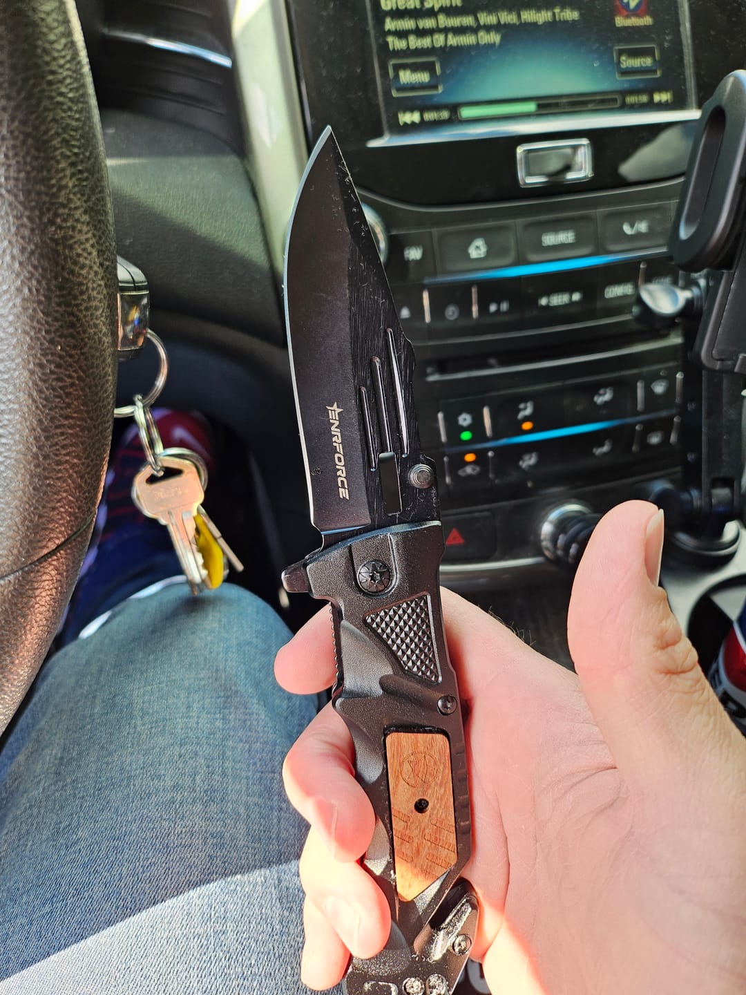 Customer photo review of Knife + Lighter Bundle