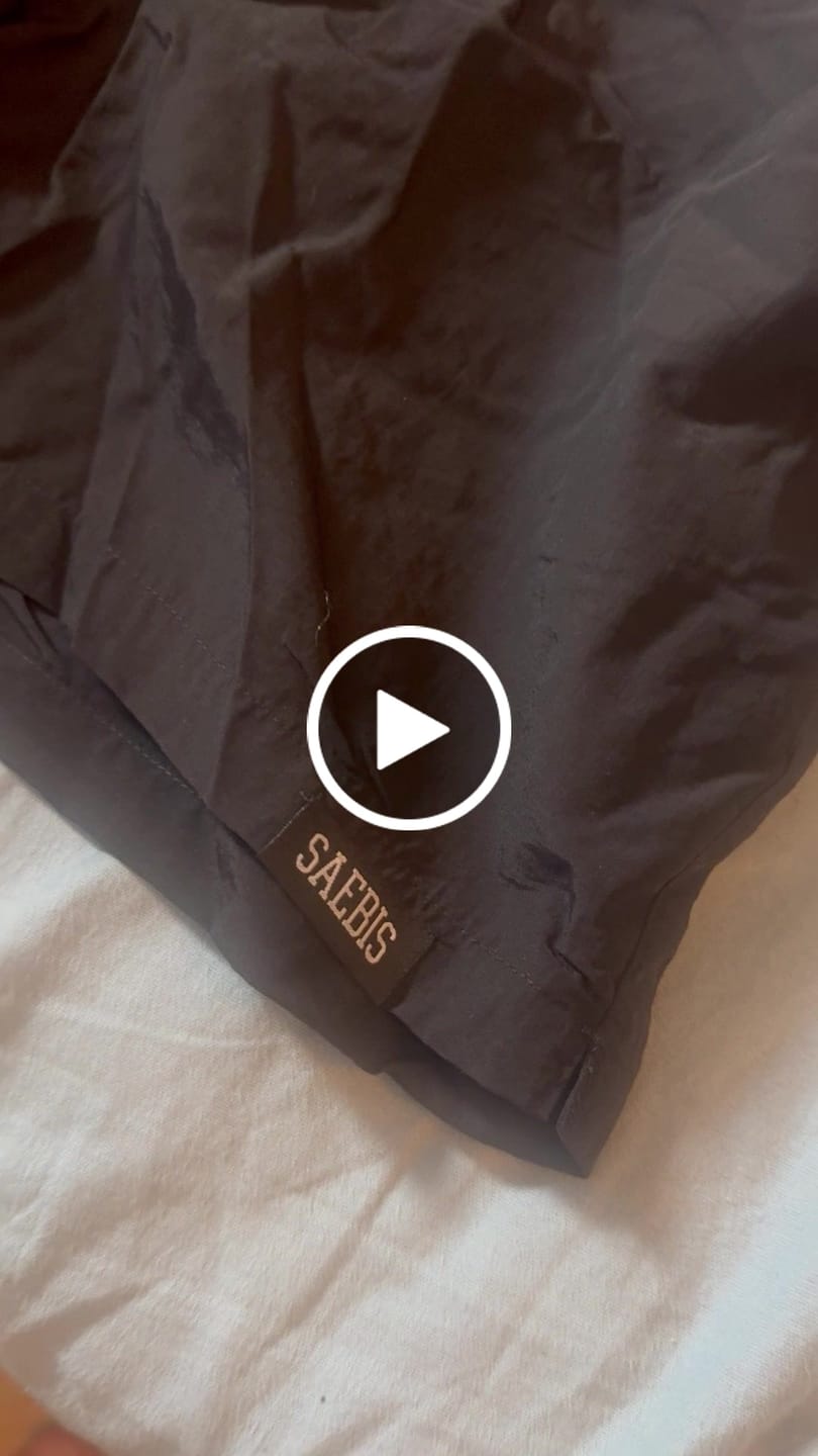 Customer video review of Lifestyle Herren Badeshorts schwarz by SAEBIS®