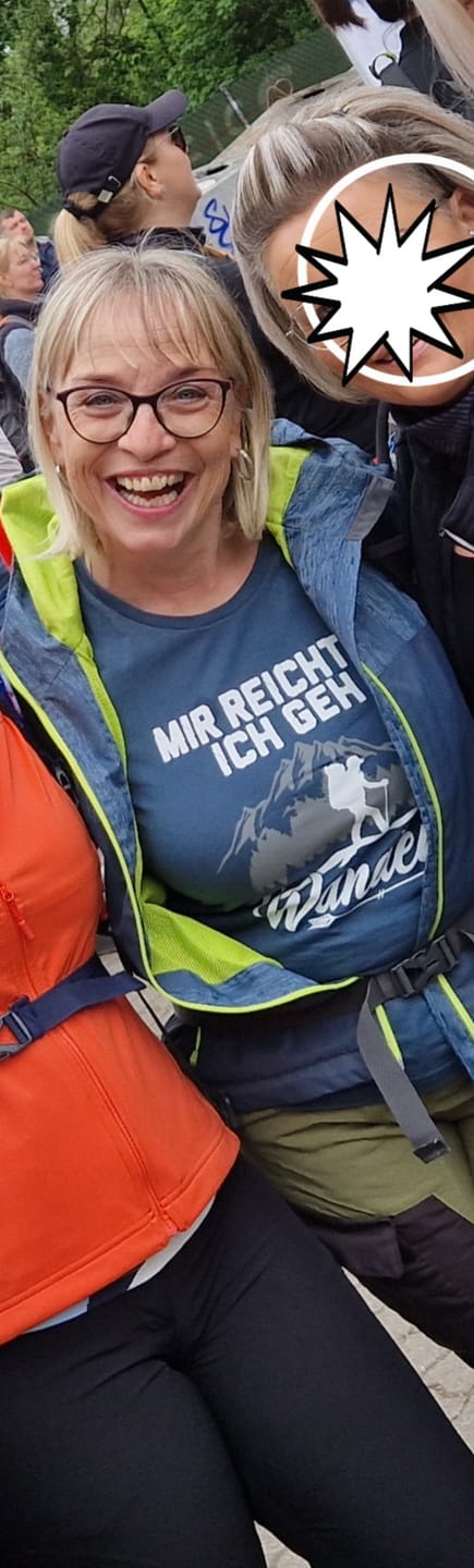 Customer photo review of Mir reicht's ich geh wandern - Damen Premium Organic Shirt
