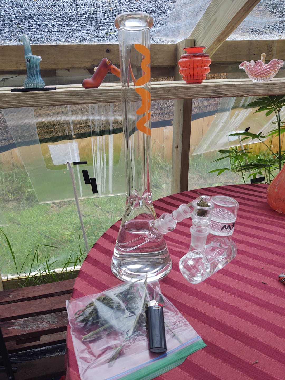 Customer photo review of 18" x 9mm Beaker Bong