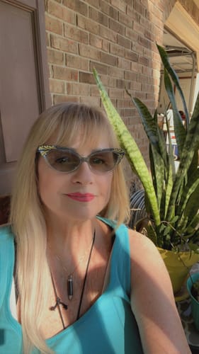 Customer photo review of Moresoo PU Seamless Clip Ins Remy Human Hair Highlight Blonde (#P18/613)