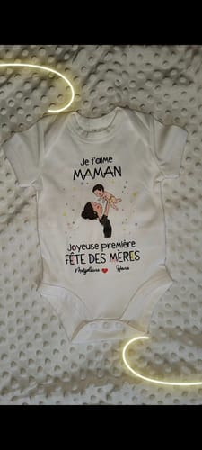Customer photo review of Meilleurs parents - Body bébé personnalisé pour la fête des mères et la fête des pères