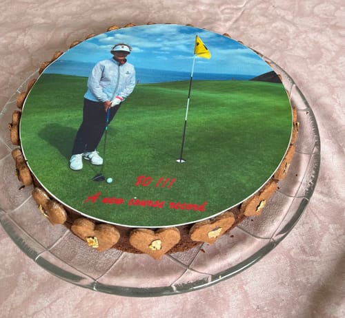 Customer photo review of 25 cm Round Custom Edible Icing Image