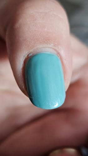 Customer photo review of Gel nail polish Studios, Emerald Green, 8ml