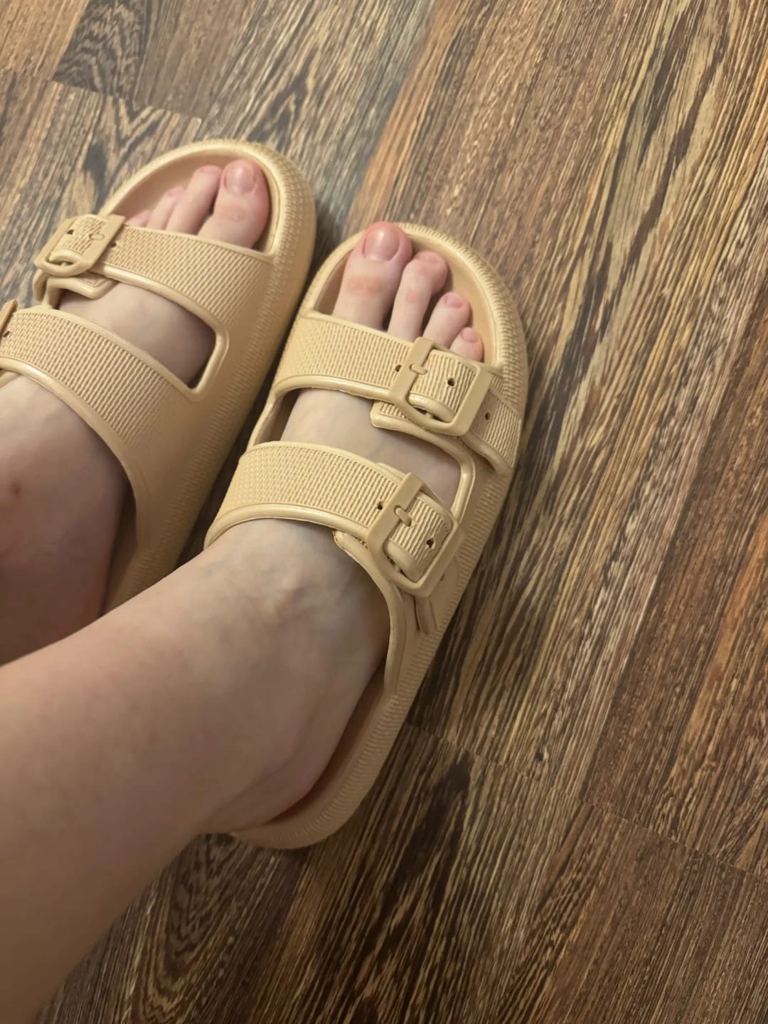 Customer photo review of קלאוד סנדלס