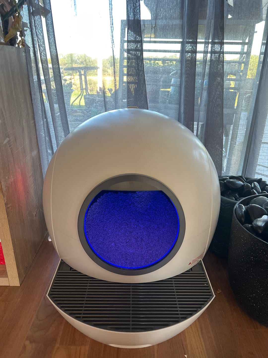Customer photo review of PaWz Automatic Smart Cat Litter Box Self-Cleaning