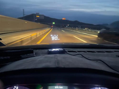 Customer photo review of DriveBro - Head-Up Geschwindigkeitsanzeige