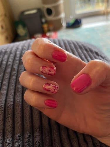Customer photo review of CND™ Vinylux™ Hot Pop Pink 15ml