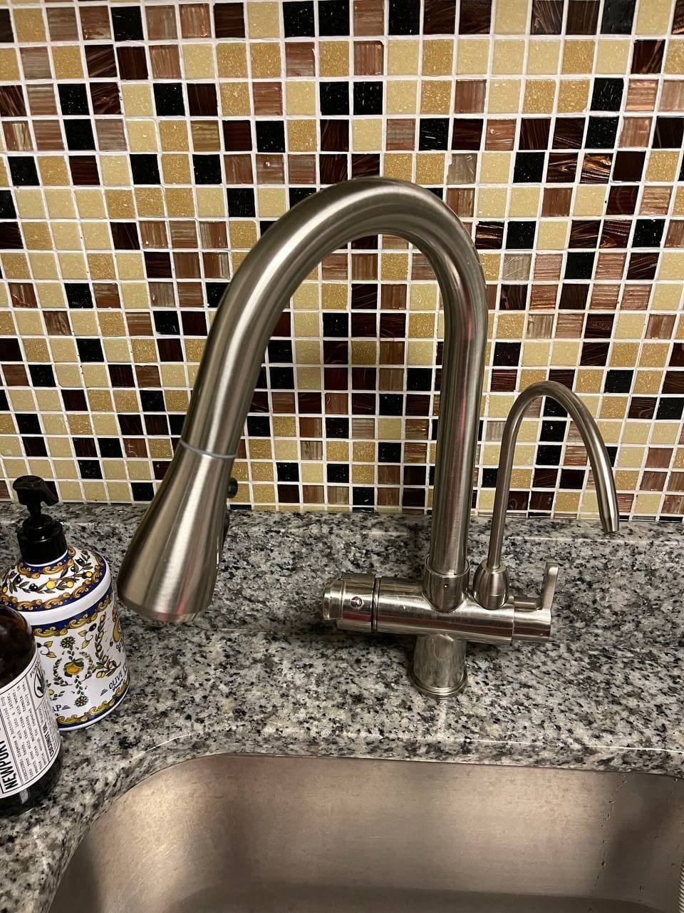 Customer photo review of Karlstad - Three Ways Kitchen Faucet with Filter Tap & Pull-Out Spout for Kitchen Sink
