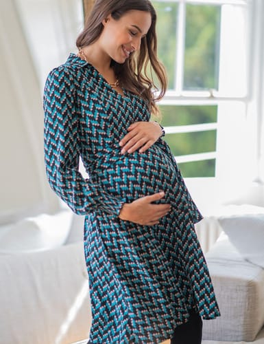 Customer photo review of Calla Maternity Sweatpants in Black