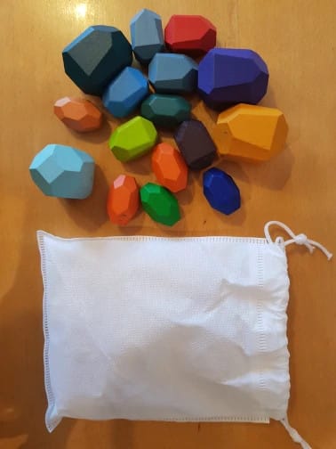 Customer photo review of Holzdiamanten "Bunt" – 21 handgefertigte Steine