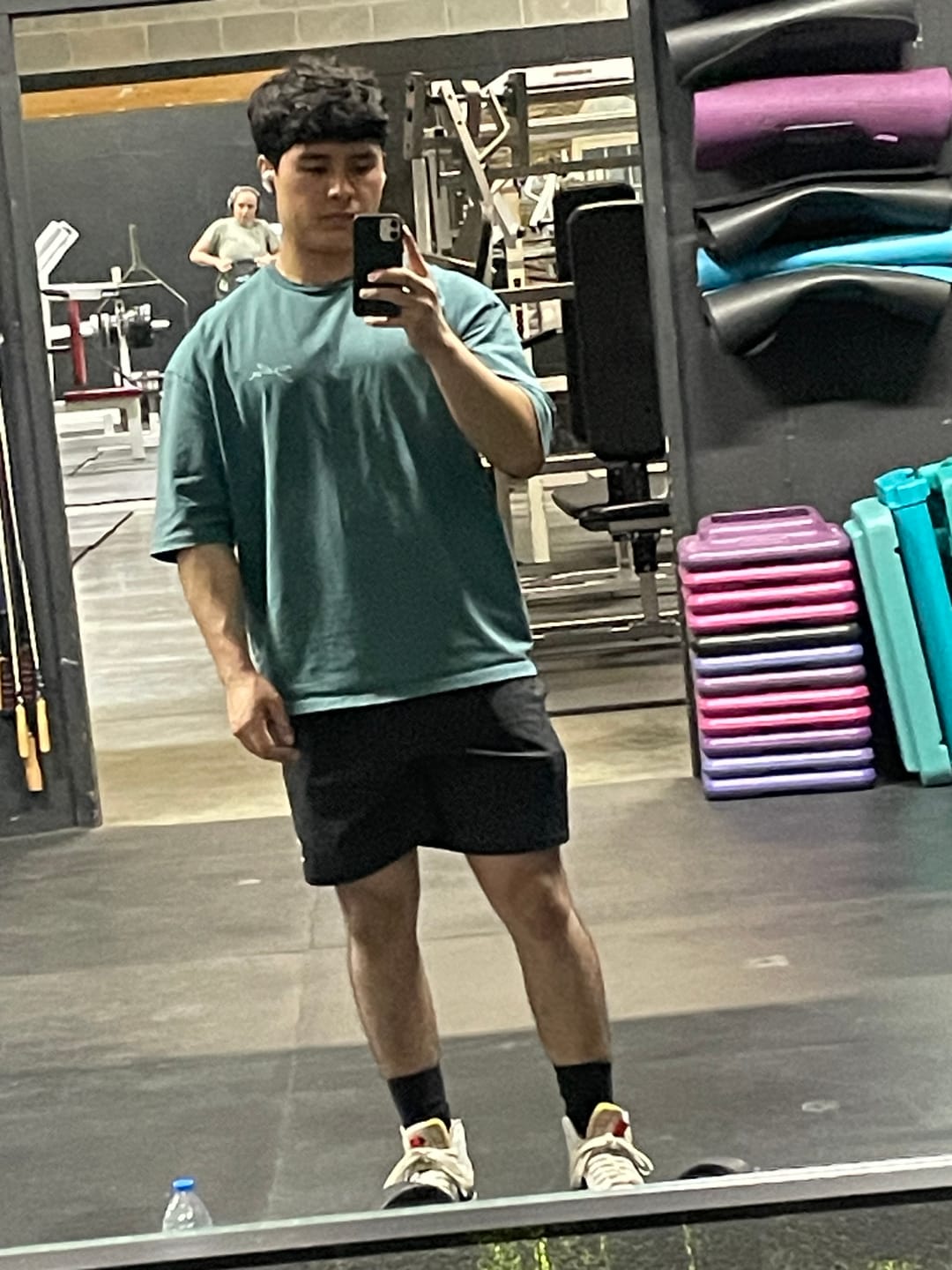 Customer photo review of 464 Skyline Super Sized Tees
