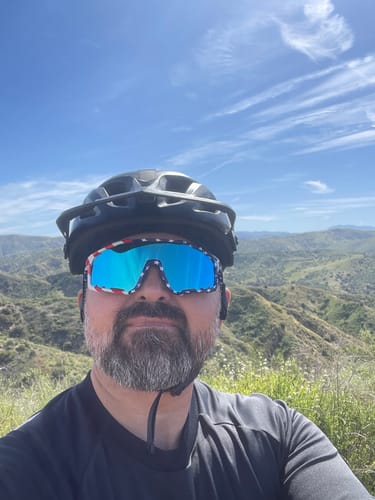 Customer photo review of Kapvoe X76 Sports Sunglasses