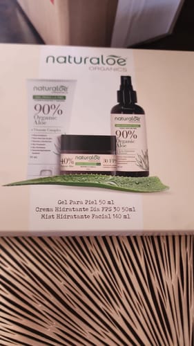 Customer photo review of Set Crema Hidratante Día + Aloe Mist + Gel Puro Aloe