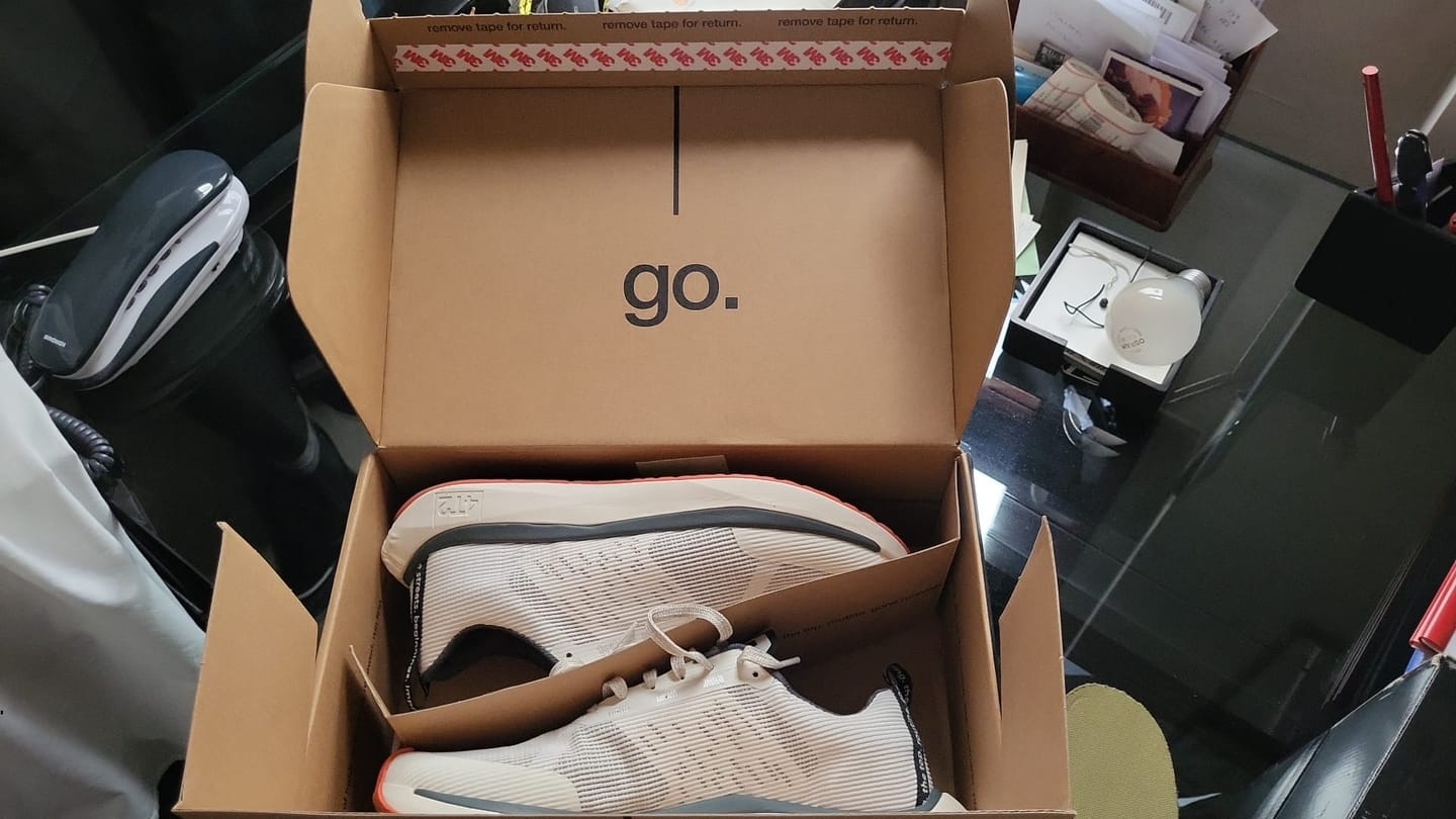 Customer photo review of weekdays, vintage white.