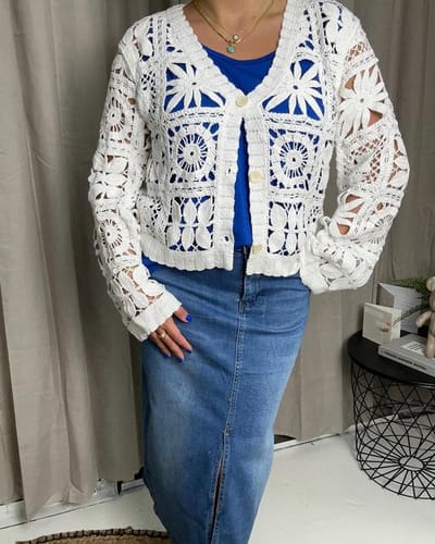 Customer photo review of Summer Vacation Style Hollow Long Sleeve Knit Top