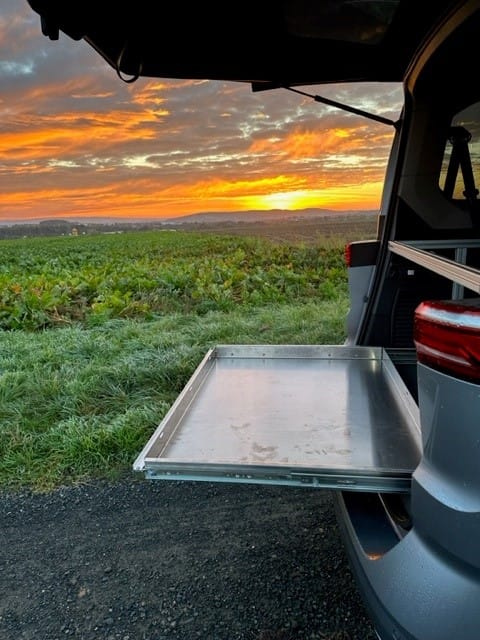 Customer photo review of VW T7 Multivan Nutenstein Fitting M8 Befestigung Schienensystem