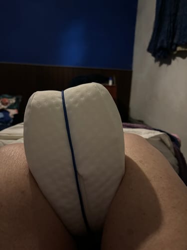 Alicia R. review of Almohada Para Piernas Y Rodillas Blanca image 1 out of 1