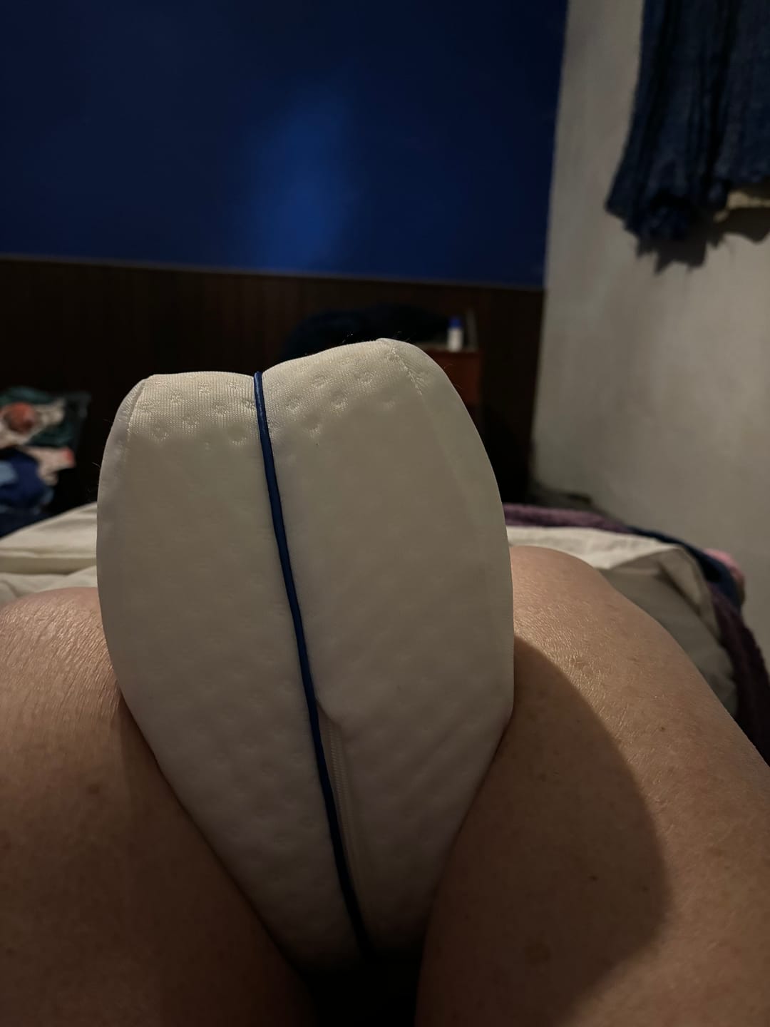 Customer photo review of Almohada Para Piernas Y Rodillas Blanca