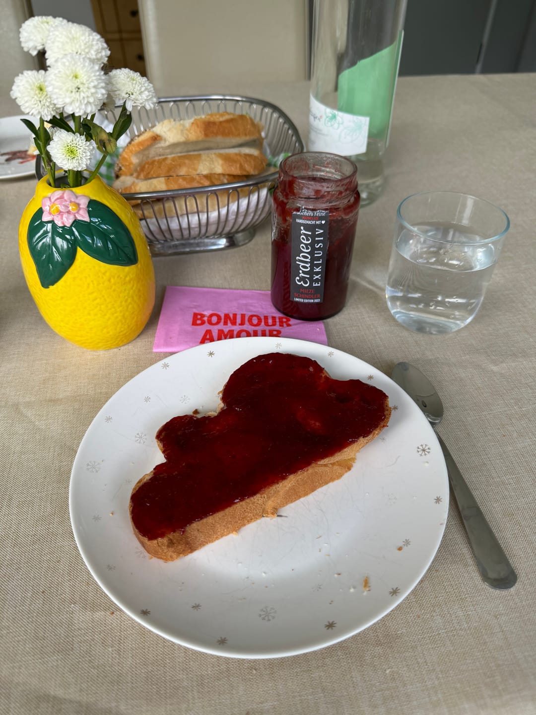 Customer photo review of Erdbeerfruchtaufstrich Mieze Schindler
