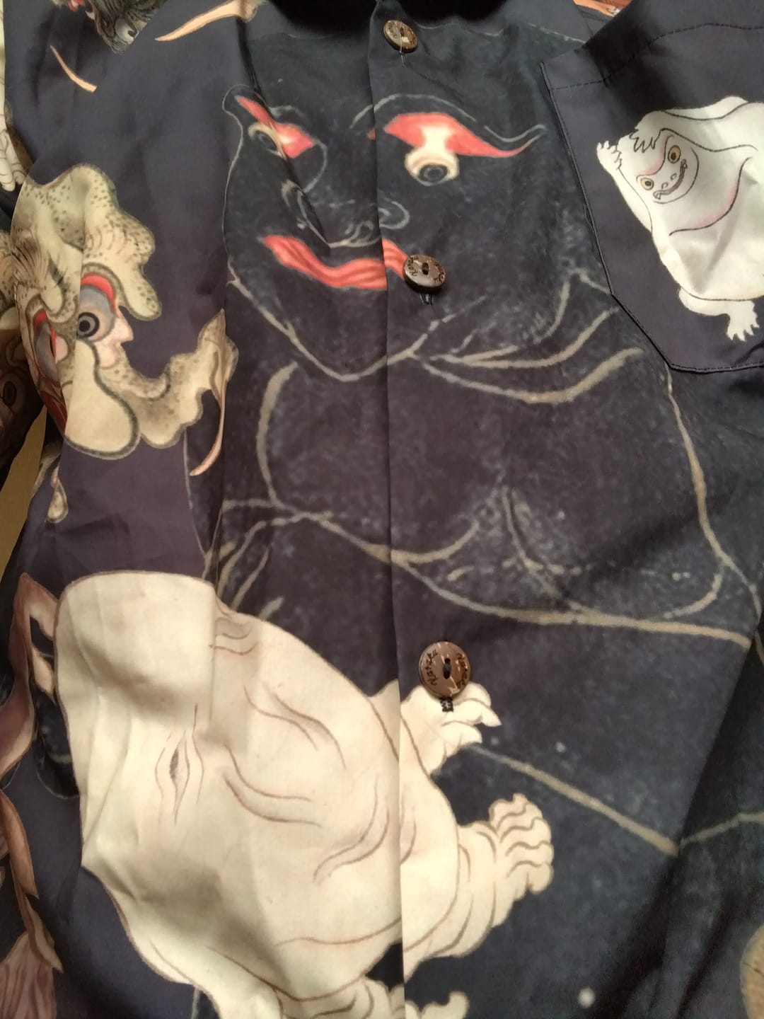 Customer photo review of 江戸時代「妖怪尽くし図鑑」浮世絵アロハシャツ