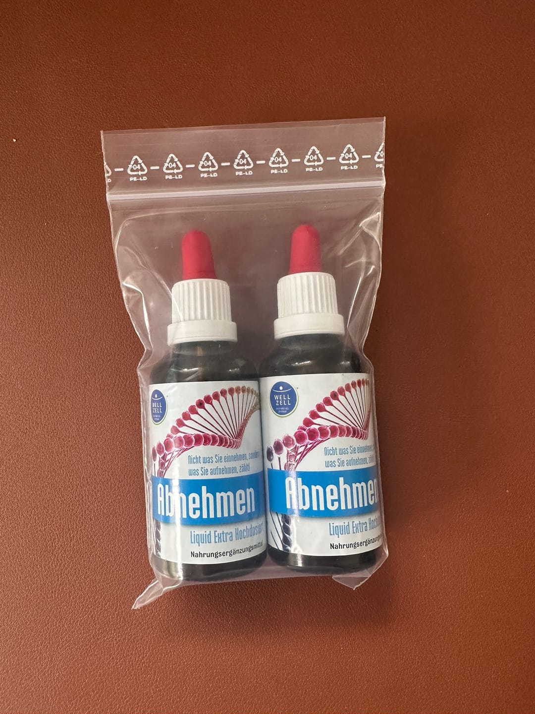 Customer photo review of Wellzell-Abnehmetropfen / Stoffwechsel-Booster 1 x 50 ml + 1 Monat Programm & GRATIS Rezepte