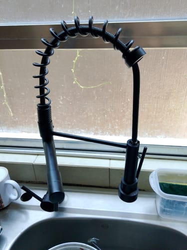 Customer photo review of Grifo para Fregadero de Cocina Monomando con Rociador Extraible Color Negro Mate