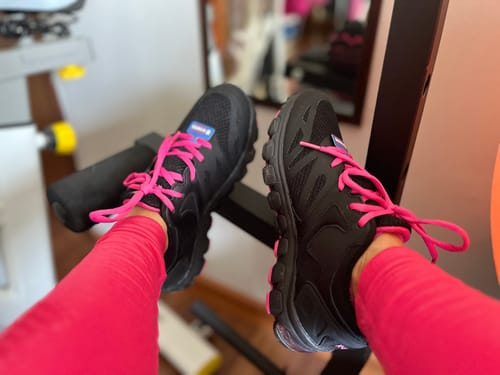 Customer photo review of Tenis Bridge V Woman