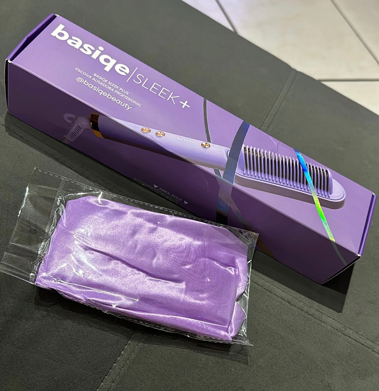 Customer photo review of SLEEK PLUS | Escova Alisadora + Clip Finalizador