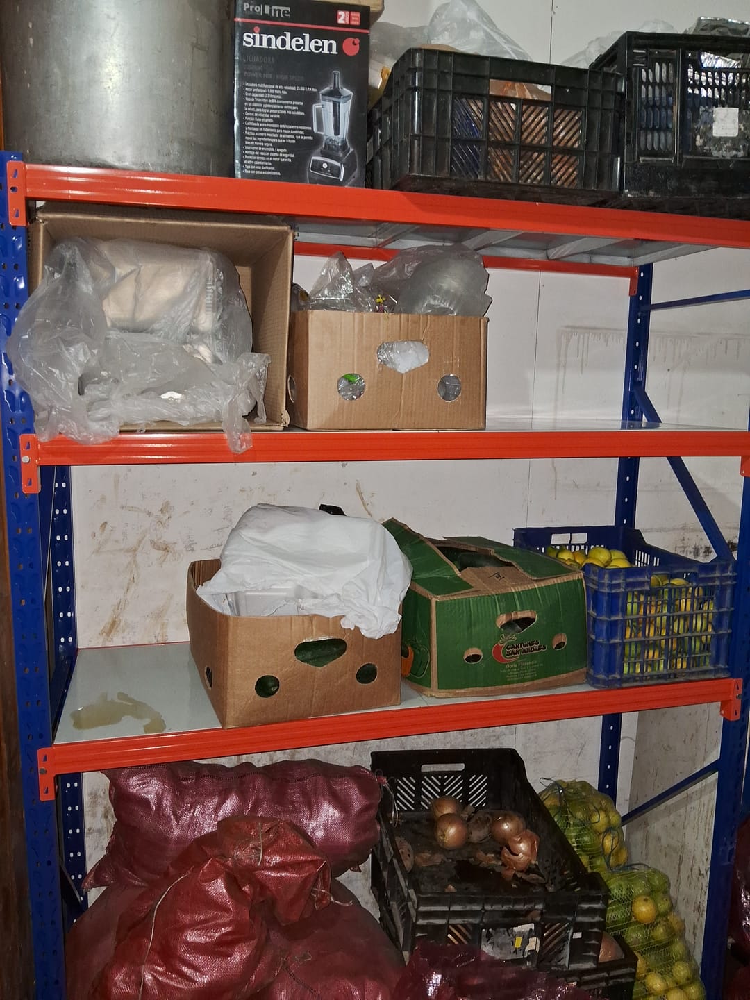 Customer photo review of Estante Metálico 200x150x50cm para 400kg