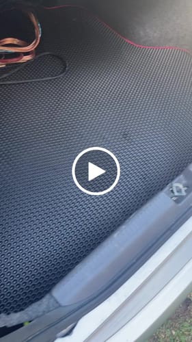 Customer video review of Mata do bagażnika na wymiar