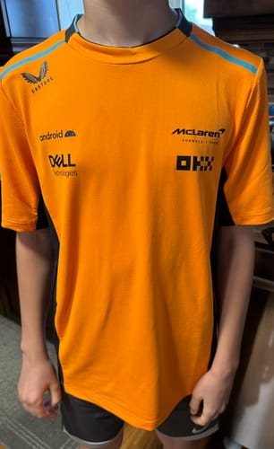 Customer photo review of McLaren F1 Kids 2023 Replica Set Up T-Shirt- Youth Papaya/Phantom