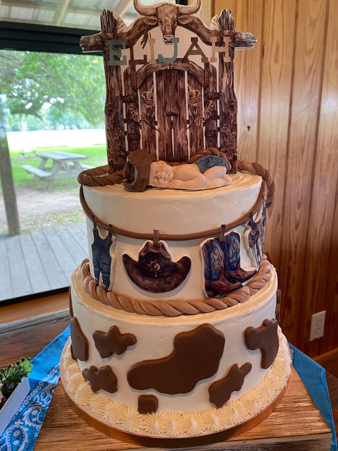 Customer photo review of Cake Crane (26 cm)