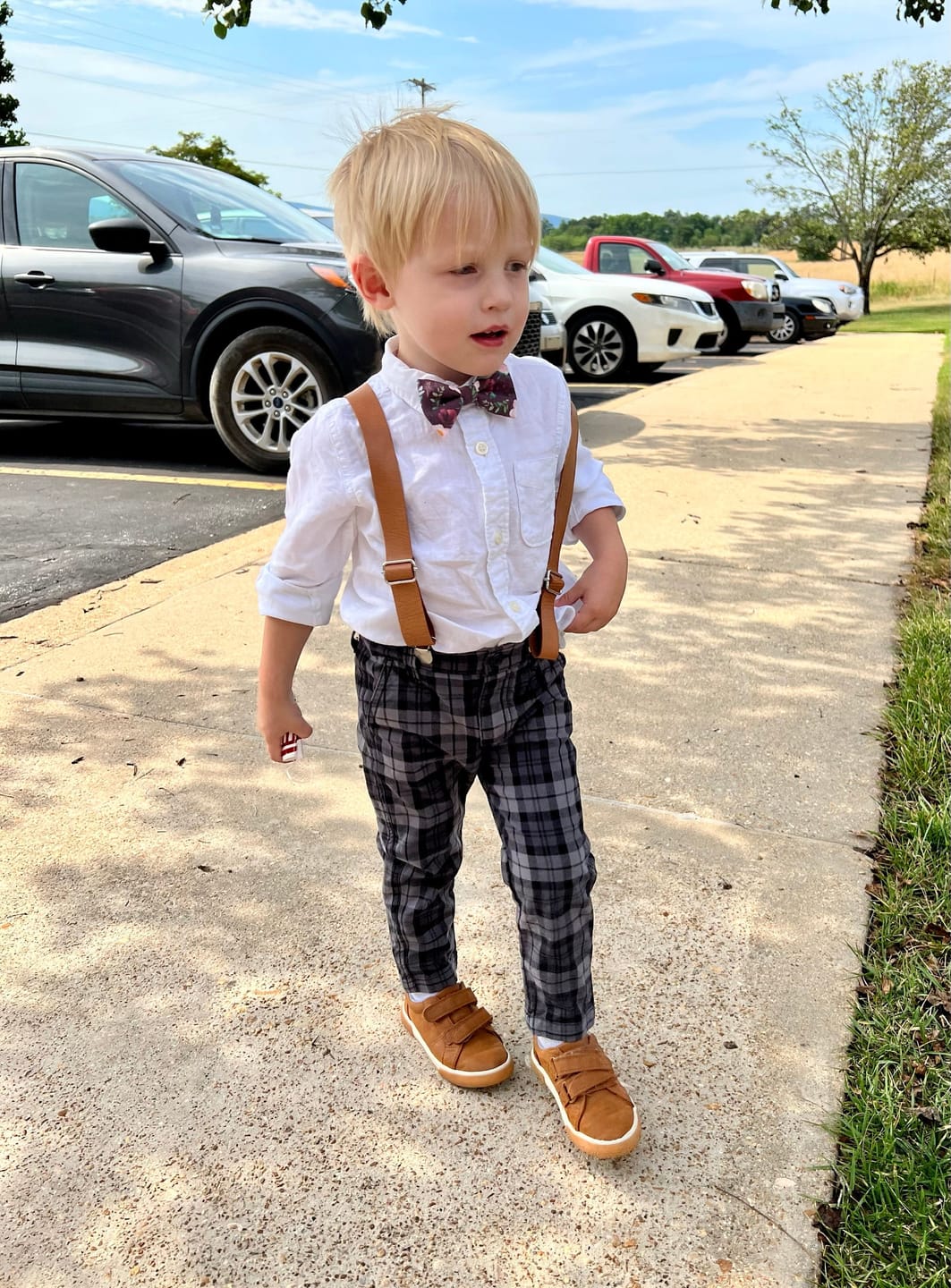 Customer photo review of Classic Rifle Paper Co Bow Tie & Black Suspenders Set