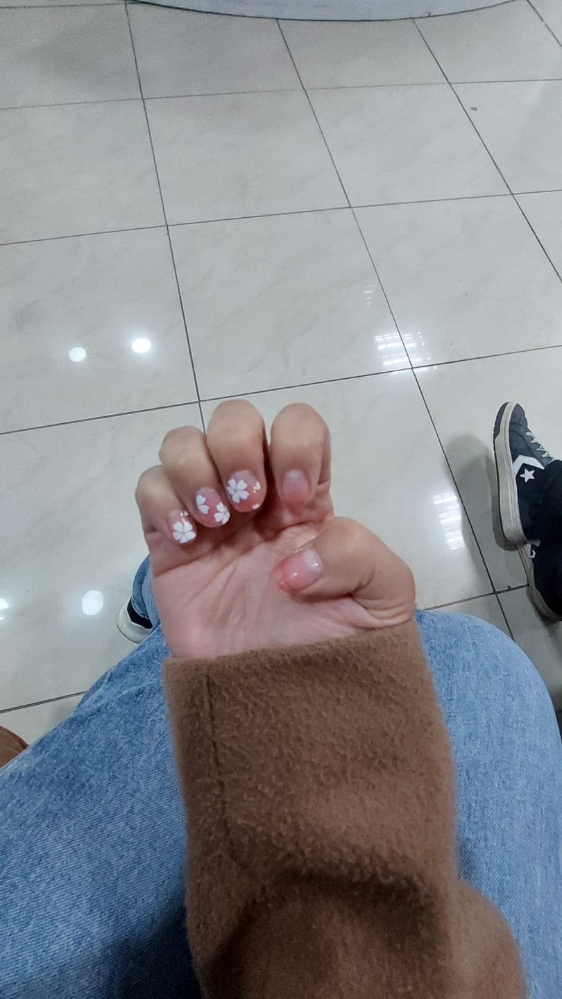 Customer photo review of Cherry Blossom | Stickers de Esmalte