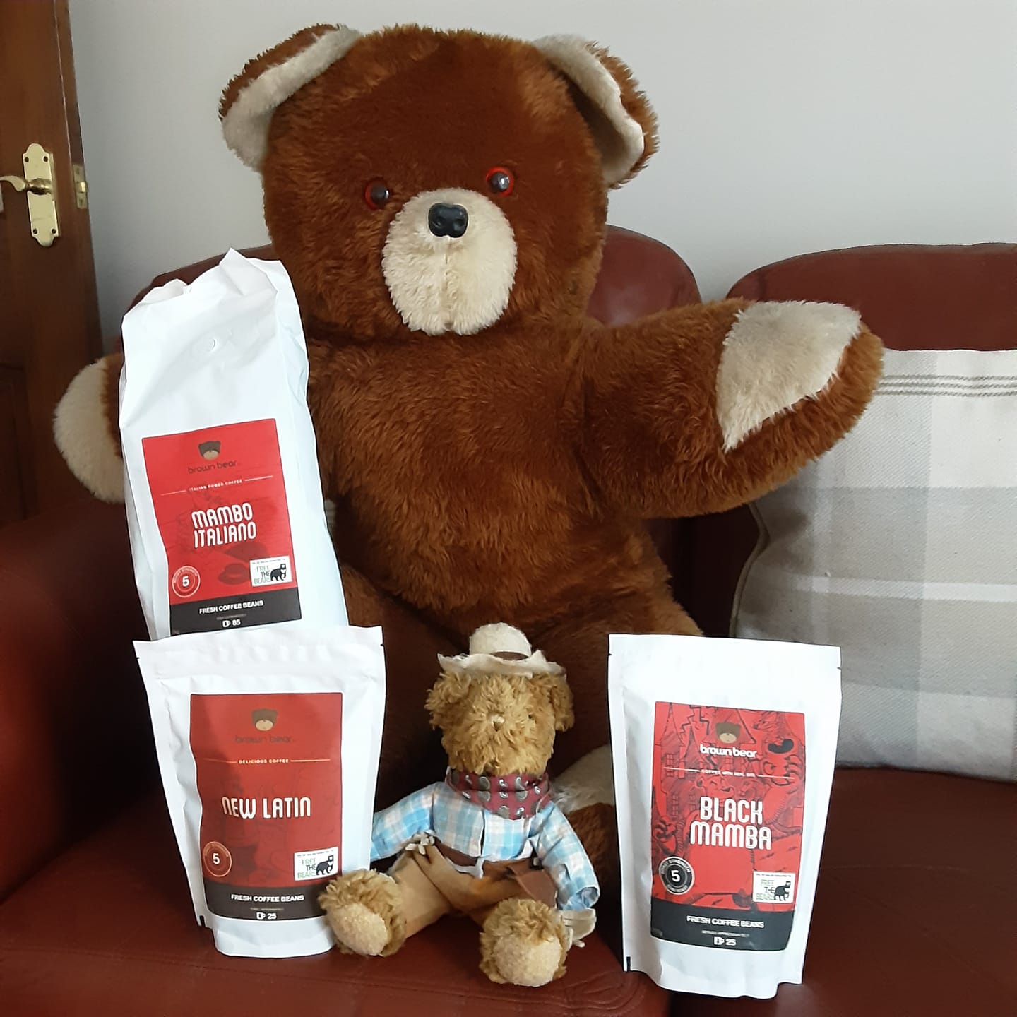 Customer photo review of Strong Dark Roast Espresso Coffee - Mambo Italiano