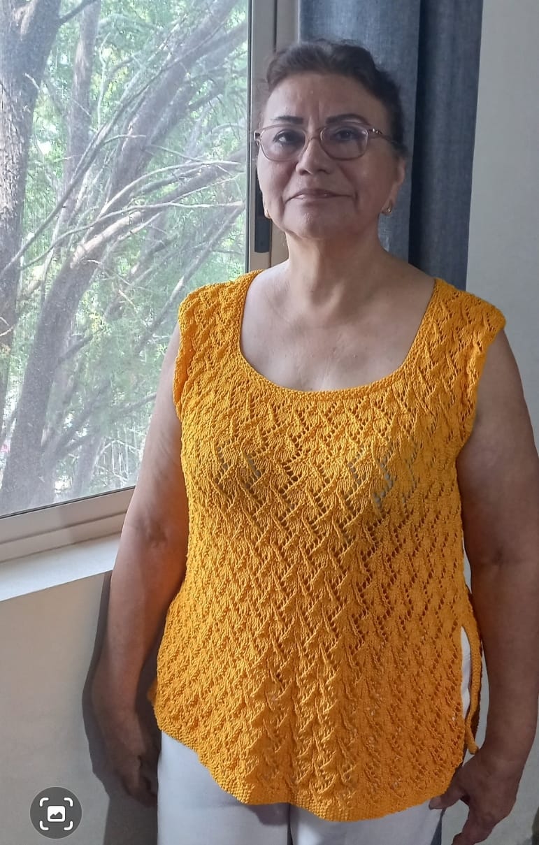 Customer photo review of Hilaza Eulali, marca Omega, MADEJA de 100g con 360m  ⭐